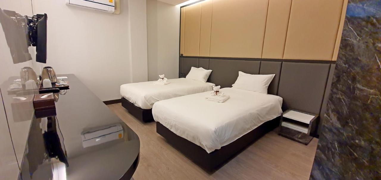 Orasa Hotel Мае Сай Екстериор снимка